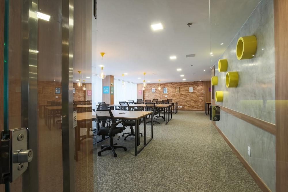 I5 Play Hotel Агуас-Кларас Экстерьер фото
